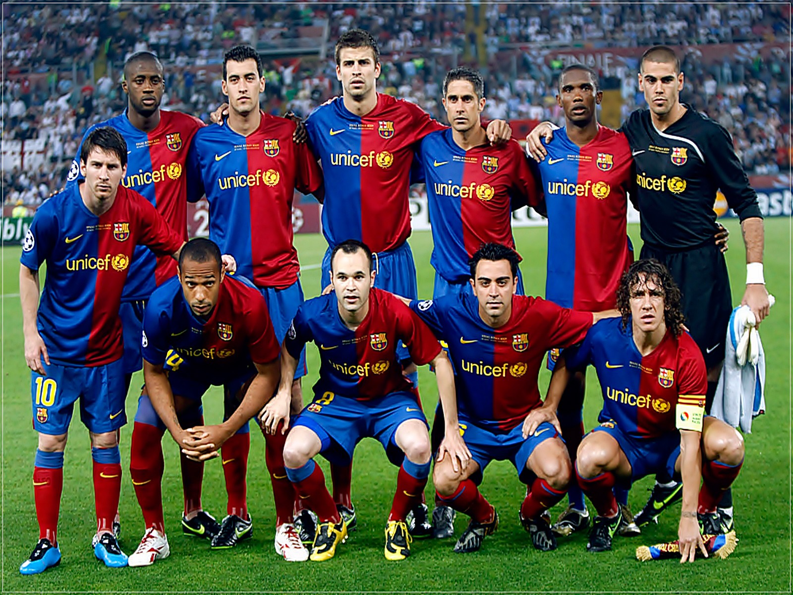 FC Barcelona Team Players Wallpaper